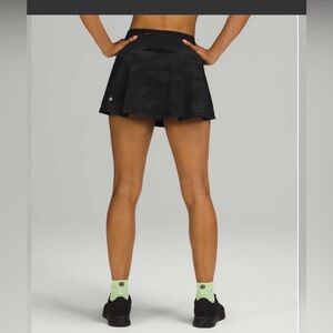 Lululemon Pace Rival Mid Rise Skirt *Tall. Size 4